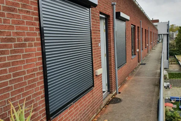 Capelle topblind roller shutter